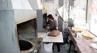 Lavaş ekmek üretirken çocukluk hayali olan romanı yazdı