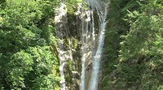 Sinop'un saklı hazinesi Tatlıca Şelaleleri Tabiat Parkı turistlerin gözdesi oldu