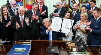 Trump'ın Türkiye'ye uyguladığı yüzde 12,5'lik ek gümrük vergisi yürürlüğe girdiği ilk gün yargıya taşındı