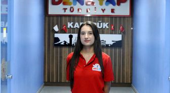 Uluslararası matematik yarışması birincisi Ayşegül Balım, başarısını TEKNOFEST projeleriyle taçlandırıyor