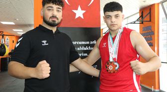 Kuzeninden görüp başladığı dövüş sporlarında dereceler yapan Taha, Dünya Şampiyonası’na hazırlanıyor