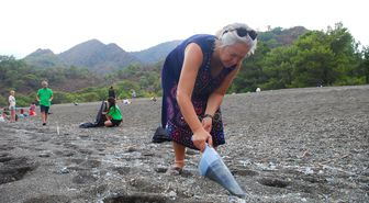 Çıralı'da Plastik Atıklara Karşı Yenilikçi Temizlik