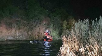 Tunceli'de otomobil uçurumdan nehre yuvarlandı: 2 yaralı