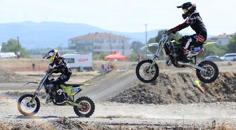 Motokros Şampiyonası'nın 3. Ayağı Gönen'de Sona Erdi