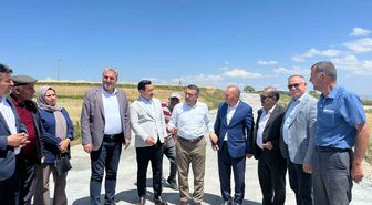 Akyaka'da köy yolu çalışmaları yerinde incelendi