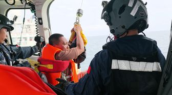 Vietnam'a ait batan geminin 47 mürettebatı Çin tarafından kurtarıldı