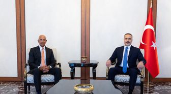 Dışişleri Bakanı Fidan, ABD’nin Suriye ve Irak Özel Temsilcisi Barrack’ı kabul etti