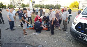 Hatay'da SUV motosiklet çarpıştı: 1 yaralı