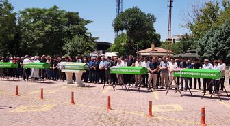 Manavgat'ta uçuruma yuvarlanan kamyonette aynı aileden 5 kişi öldü, Konya'da yan yana defnedildi