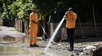 Cide’de sel sonrası 800 personel seferber oldu