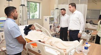 Kaymakam Başar, Sason Devlet Hastanesi'nde hastaları ziyaret etti