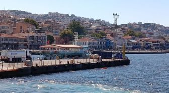 Mudanya'da sürüklenen genç iskele görevlisi sayesinde kurtarıldı