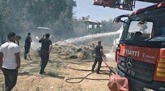Van'da Ot Yangını Kontrol Altına Alındı