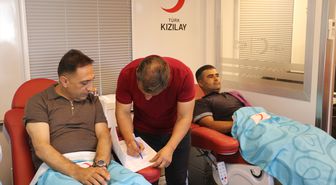 Adana'da muhtarlardan kan bağışı kampanyasına destek