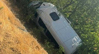 Adıyaman'da minibüs devrildi: 14 yaralı