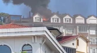 Gerede'de apartman çatısında yangın