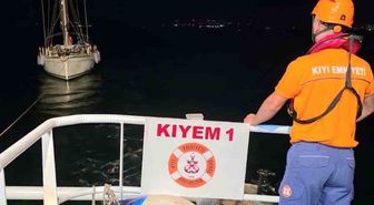 Çanakkale'de arızalı tekne kurtarıldı