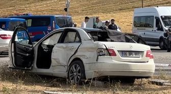 Çankırı'da tır-otomobil çarpıştı: 3 ölü, 2 yaralı