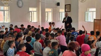 Hakkari Müftüsü Okuş'tan Yaz Kur'an Kursu Öğrencilerine Peygamber'in Aile Hayatı Üzerine Sohbet