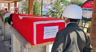 Kıbrıs Gazisi Fuat Akgül Erzurum'da Son Yolculuğuna Uğurlandı