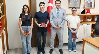 Aydın Fen Lisesi öğrencileri 2026 YKS'de Türkiye derecesi yaparak ödüllendirildi