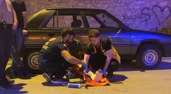 Alkollü sürücü ayağı alçılı halde motosiklet kullandı, park halindeki otomobillere çarptı