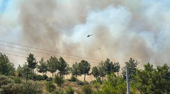 GÜNCELLEME - Antalya'nın Kumluca ilçesinde orman yangını çıktı