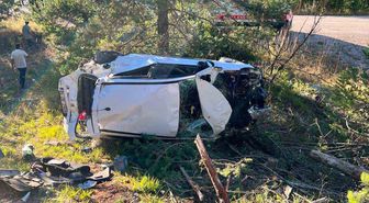 Kastamonu’da otomobil şarampole yuvarlandı: 5 yaralı