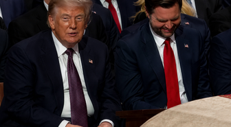 Trump ve Vance'in Lindsey Graham'ın cenazesindeki halleri şaşırttı