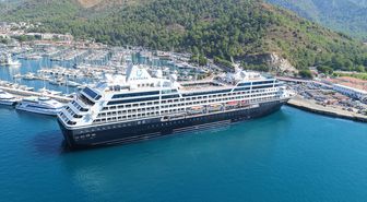 Lüks kruvaziyer 'Azamara Onward' Marmaris'e 649 turistle geldi