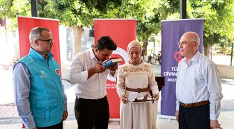 Mersin'de yuva kurmayı planlayan öksüz Elif'in çeyizini gönüllü anneler hazırladı