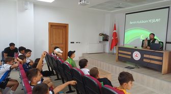 Yakakent'te öğrencilere teknoloji bağımlılığı eğitimi verildi