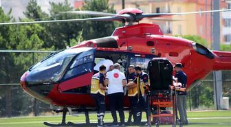 22 yaşındaki genç hava ambulansıyla Malatya’ya sevk edildi