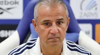 'Aramızda sorun yok, söylenenlere gülüp geçiyorum'' diyen İsmail Kartal'dan tartışma yaratan hareket