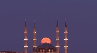 Dolunay, Selimiye Camii ile aynı karede