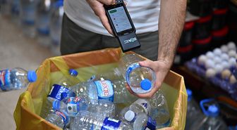 İstanbul'da mahalle esnafı Mobil DOA cihazıyla içecek ambalajı iadesi toplamaya başladı