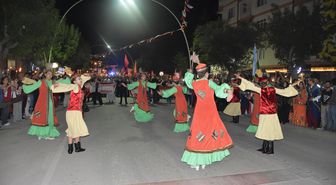 Karaman'da 8. Uluslararası Türk Dünyası Şöleni çerçevesinde yürüyüş düzenlendi