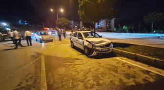 Kastamonu'da iki otomobilin çarpışması sonucu 3 kişi yaralandı