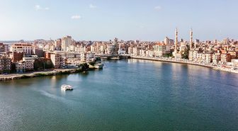 Mısır: Dimyat Limanı'ndaki gemi yangınına İHA saldırısı neden oldu