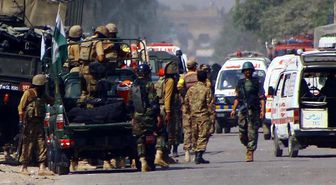 Pakistan'da polis kontrol noktasına saldırı: 9 polis öldü, 28 polis yaralandı