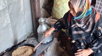 Sakarya'da 'nohut kavurga' geleneği gelecek nesillere aktarılıyor