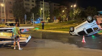 Takla atan aracındaki yaralıyı bırakıp kaçtı