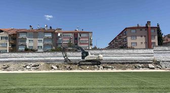 71 yıllık Gazi Atatürk Stadyumu’nda yıkım başladı, hatıralar hafızalarda kaldı