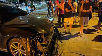 Adana'da 3 otomobilin karıştığı zincirleme kaza: 7 yaralı