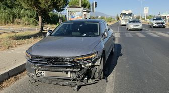 Aydın'da otomobil ile motosiklet çarpıştı, 2 kişi yaralandı