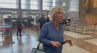 Berna Laçin, Ahbap soruşturması kapsamında ifade vermek için adliyeye geldi