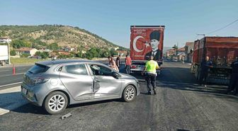 Bilecik’te kamyonet ile otomobil çarpıştı: 1 yaralı