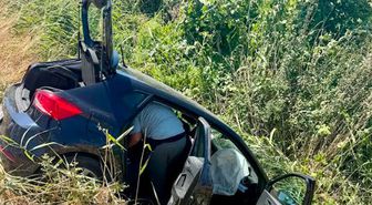Bursa’da otomobil sulama kanalına devrildi; 1’i çocuk, 6 yaralı