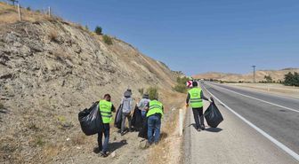 Elazığ’da 4 ton çöp toplandı