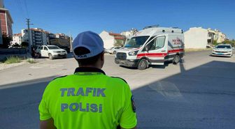 Karaman’da ambulansın karıştığı kaza ucuz atlatıldı